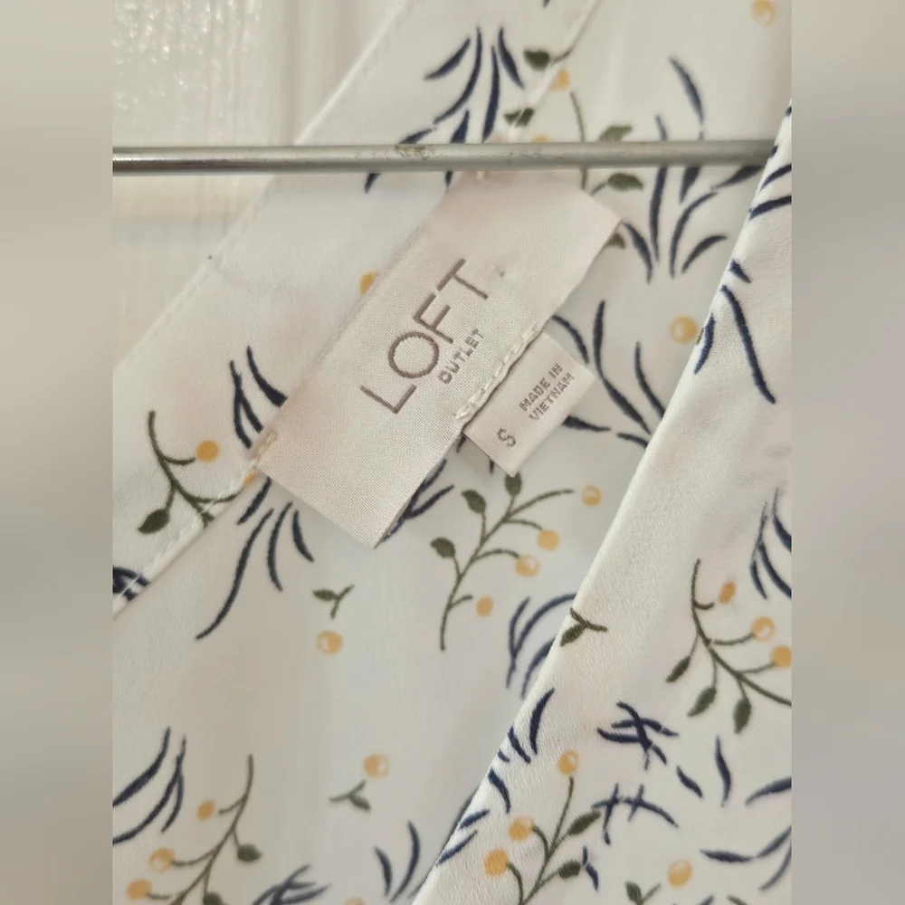 LOFT Blue Floral V Neck Blouse Small